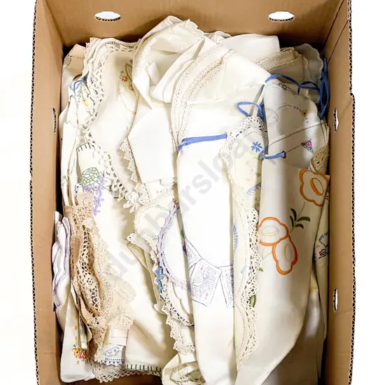 Collection Vintage Embroidered and Assorted Table Linens