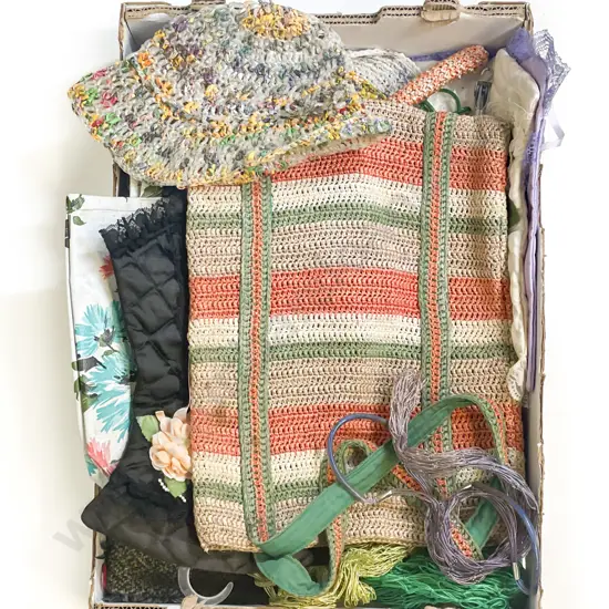 Vintage C1960's/1970's Crafted and Vinyl Beach Bags Hats and Assorted