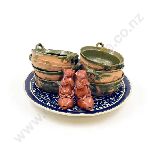 Small Quantity of Assorted Pottery