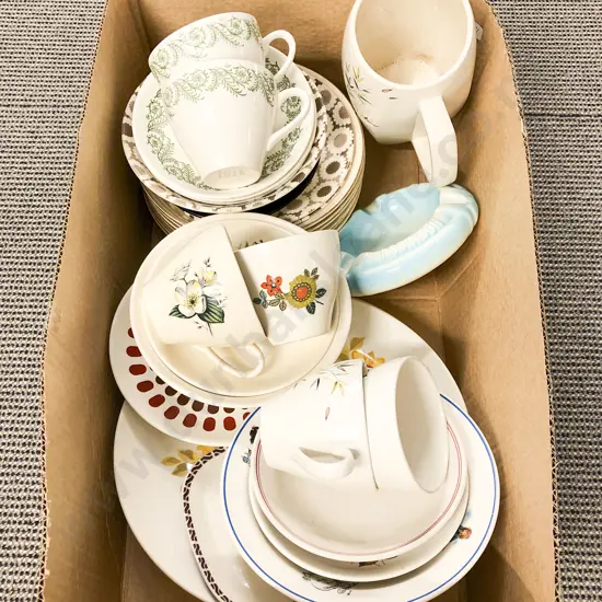 Quantity of Assorted China incl Crown Lynn