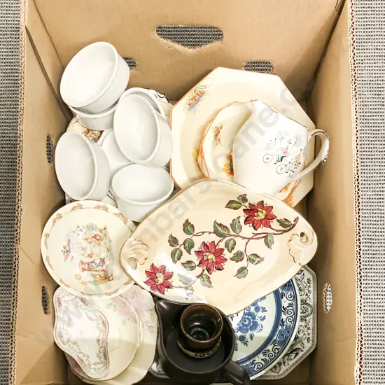 Small Quantity of Assorted Fancy China incl Maling