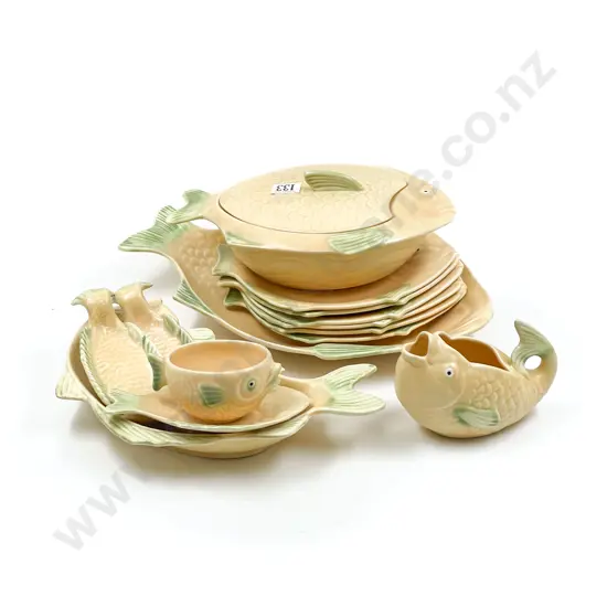 Quantity of Shorter & Son Fish Form Serving Ware