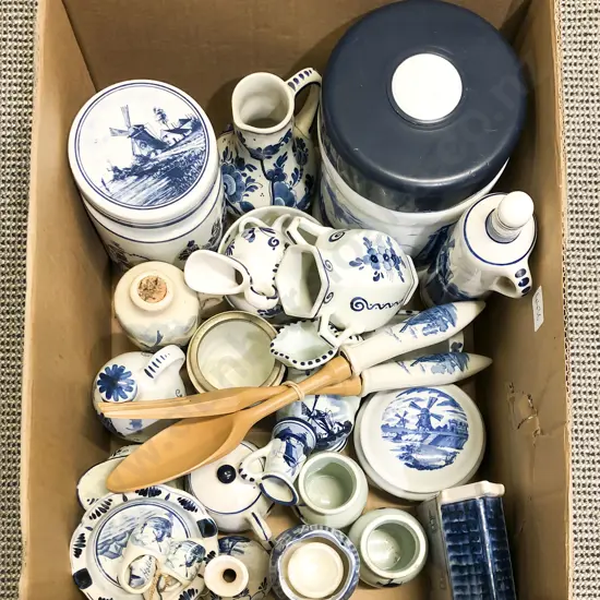 Quantity of Assorted Blue & White incl Delft