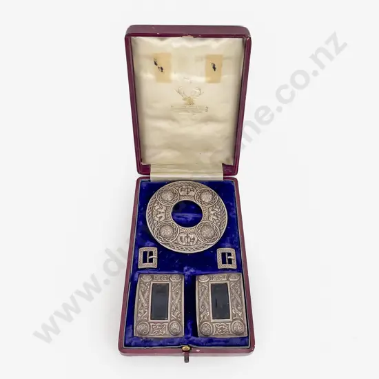 Geo V S/S Scottish Kilt Brooch and Buckle Accessory Set