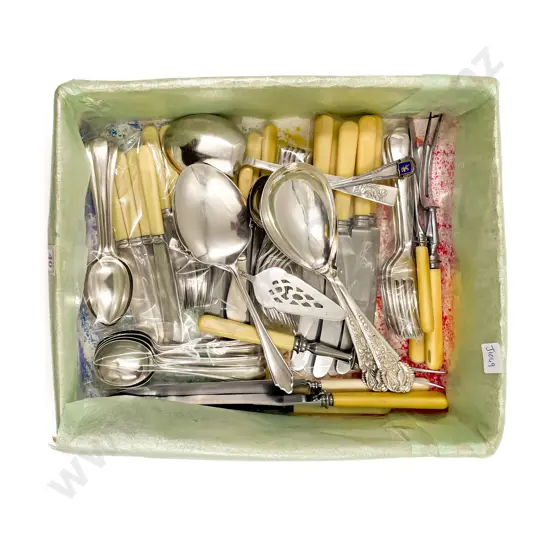 Quantity of Assorted Bone Handled Cutlery etc