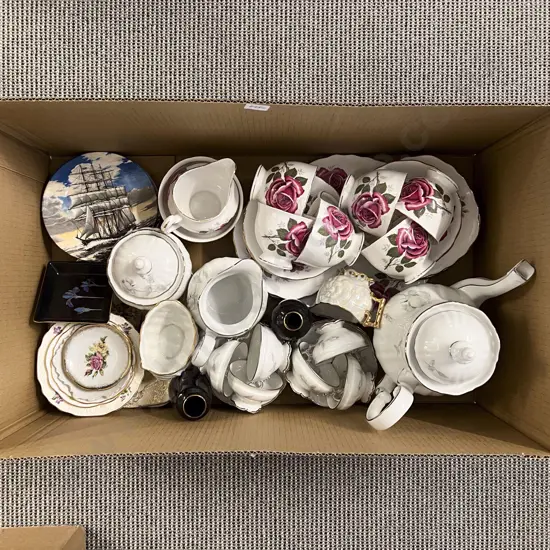Box Quantity of Assorted Fancy China including Colclough Part Tea Set and Hutschenreuther