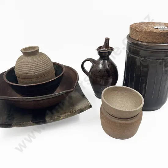 Quantity of Assorted Pottery