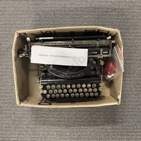 Vintage Imperial Model D Typewriter circa 1923