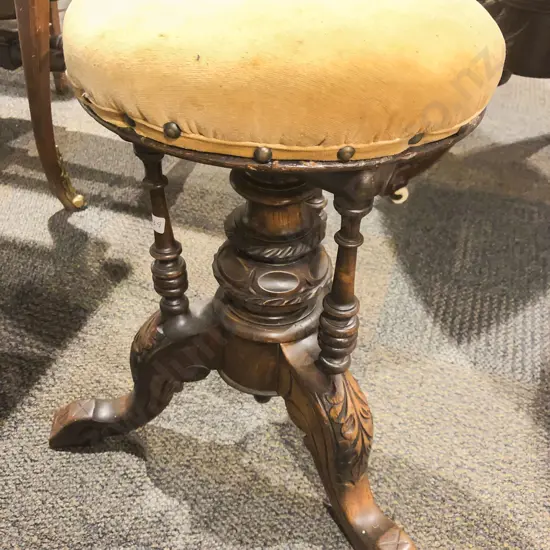 Vict Revolving Circular Piano Stool