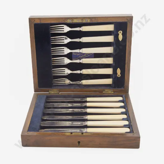 Oak Cased Set Of 6 Geo V S/S Bladed Ivory Handled Fish Knives & 6 Forks