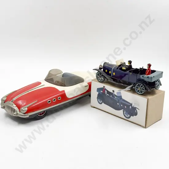Paya Packard Descapotable Sports Car Ref 2698 and Boxed Paya Type Two Person Vintage Car