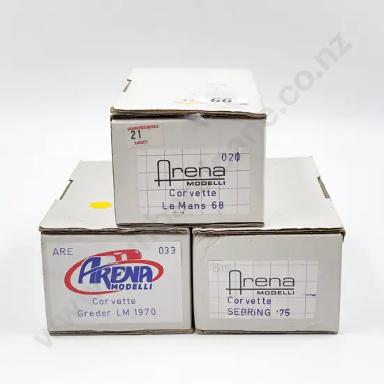 Three Arena Modelli Italy Resin and Diecast Kit Set 1/43 Scale Corvette Models