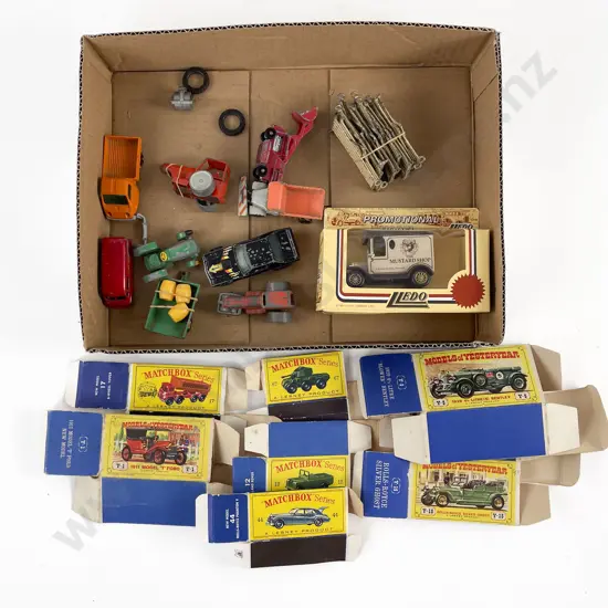 Matchbox Series Empty Boxes with unboxed models and various