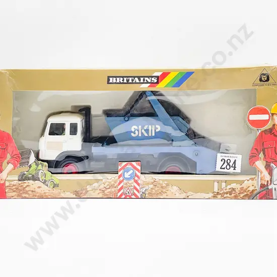 Boxed Britains 9920 Skip Lorry