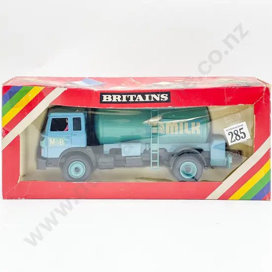 Boxed Britains 9604 Milk Transporter