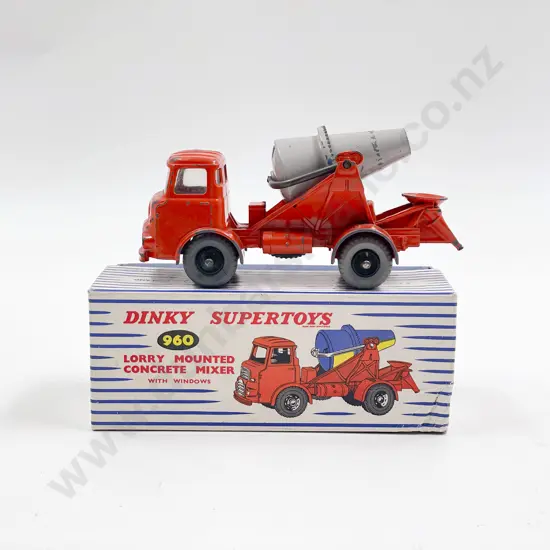 Dinky Boxed Super Toys 960 Lorry Mounted Concrete Mixer playworn