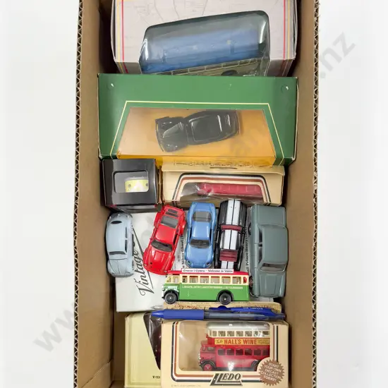 Qty Corgi Lledo and Other Manufacture Boxed & Unboxed Diecast Models good condition