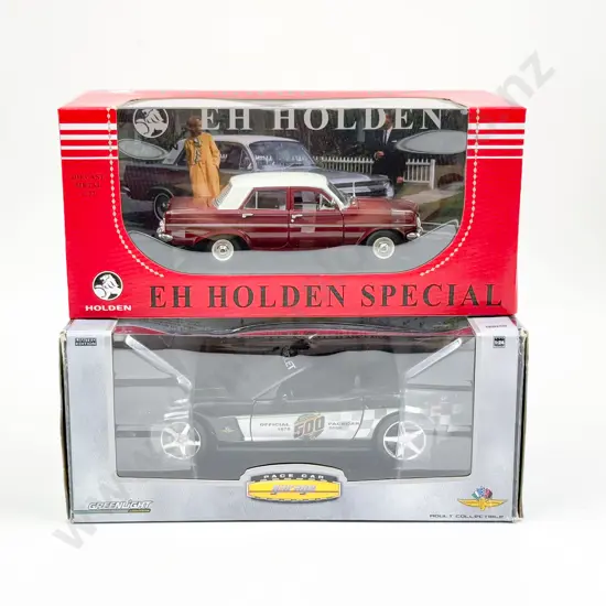 Boxed Z Legends E H Holden Special and Greenlight Race Car Garage Chevrolet