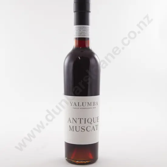 1 Bottle Australian Yalumba RARE ANTIQUE Rutherglen Muscat