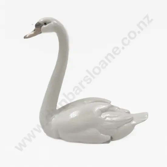 Lladro Figure Model of a Swan
