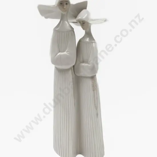 Lladro Figure of Two Standing Nuns