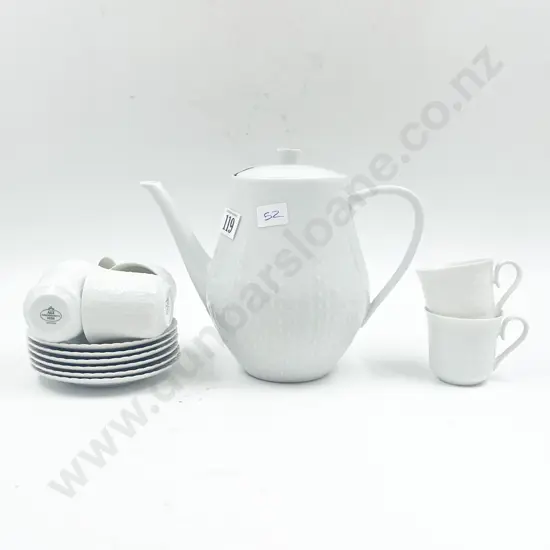 Mid Century Hutschenreuther Coffee Pot and Associated Cups and Saucers