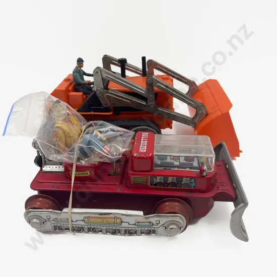TN Mark Japan Battery Tin Plate Bulldozer & Other in Plastic
