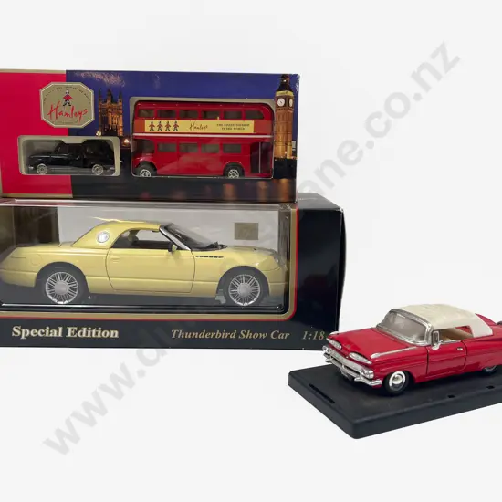 Maisto Thunderbird Show Car & Hamley's Bus & American Classic
