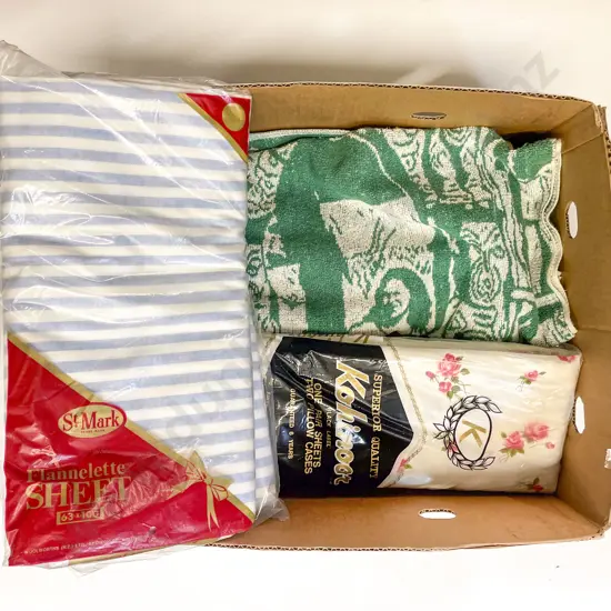 As New Vintage Sheets & Two Towels