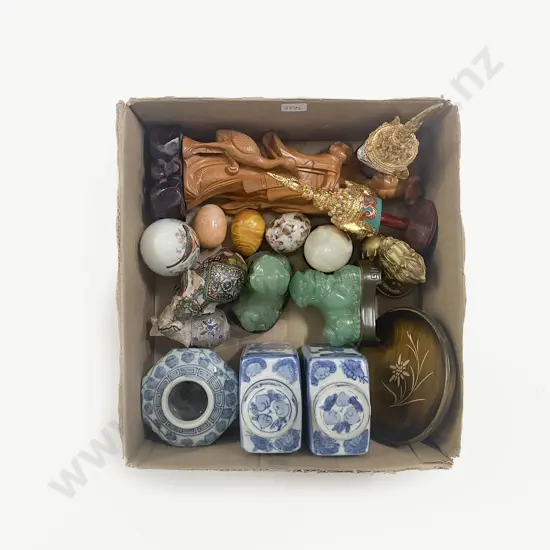 Quantity of Assorted Asian Ornaments etc