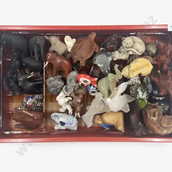 Quantity of Assorted Animal Ornaments
