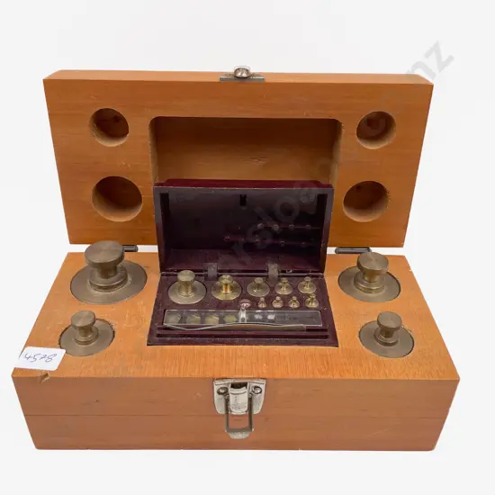 Cased Set of Vintage Micro Weights