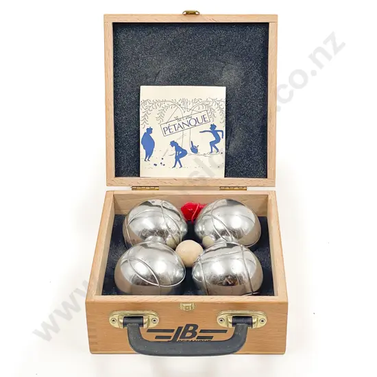 Cased Petanque Set