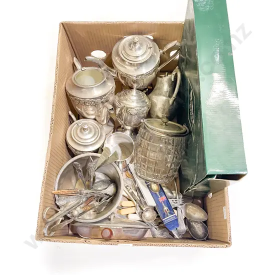 Quantity of Assorted S/P and Cutlery etc