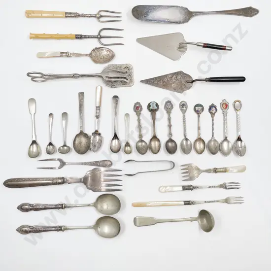 Small Box Of Mixed S/P Cutlery