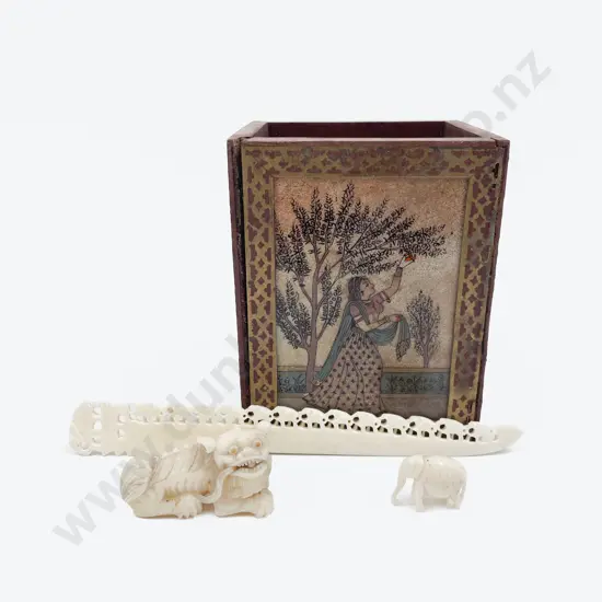 Three Pieces of Assorted Ivory etc