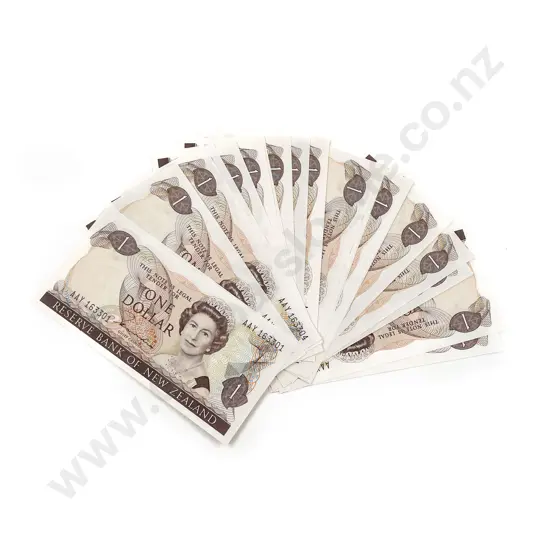 NZ Bank Unc $1 Notes AAY 163301 - AAY163330