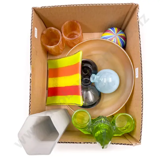 Small Quantity of Assorted Art Glass etc incl Hoglund