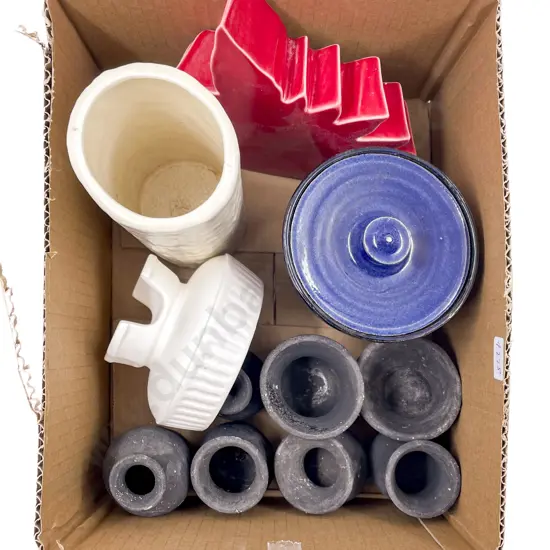 Small Quantity of Assorted Pottery & Ceramics incl Bob Steiner