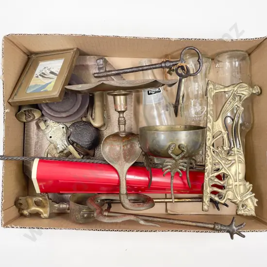 Box Quantity of Assorted Metalware etc