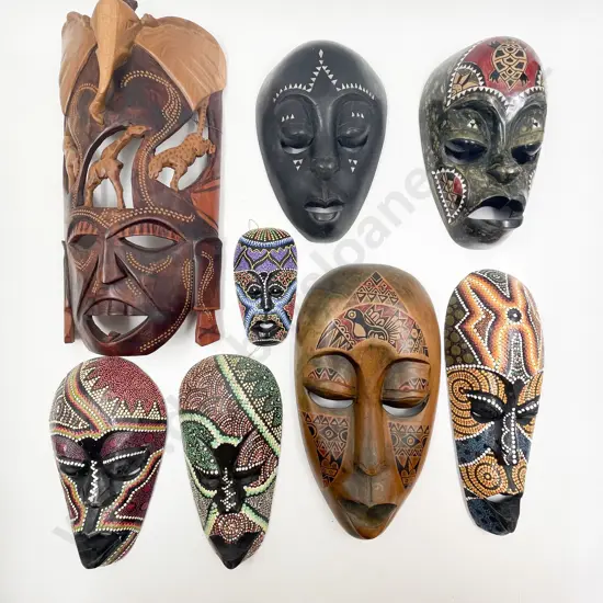 Eight Assorted Tourist Artefacts