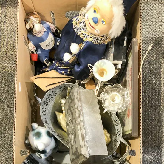 Box of Assorted Decorative Homewares