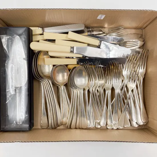 Quantity of Assorted Cutlery