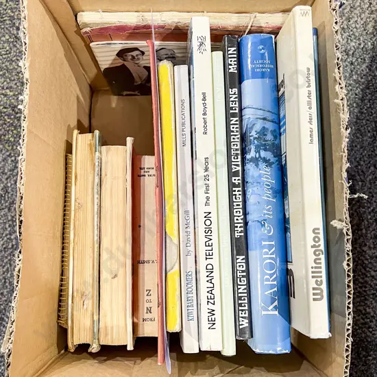 Box of Assorted NZ Reference Volumes