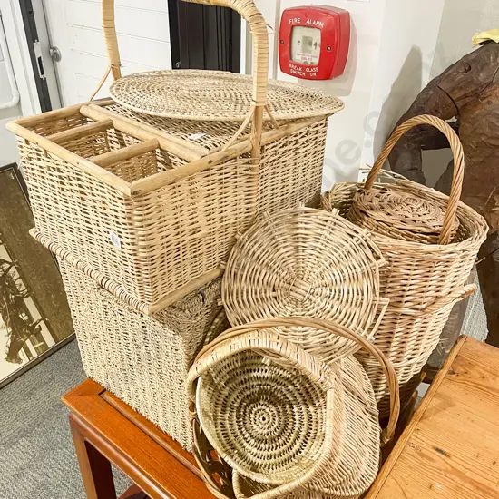 Quantity of Assorted Wicker Items