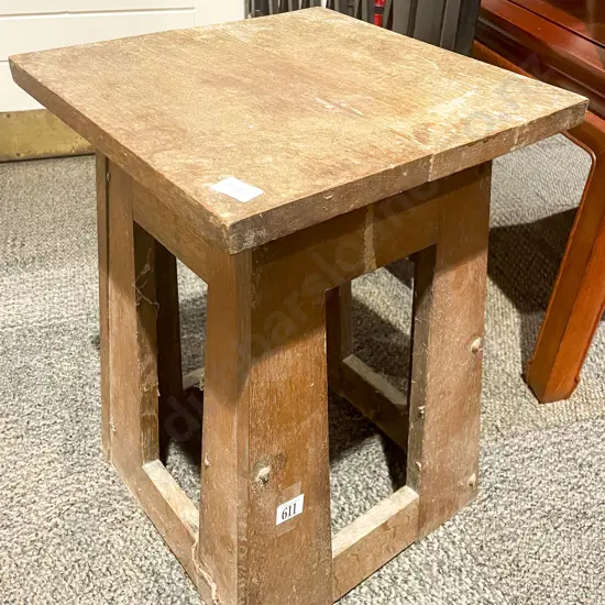 Arts & Crafts Oak Plant Stand