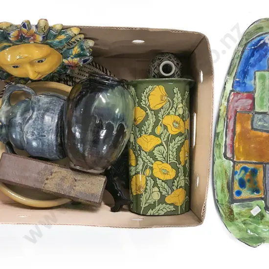 Quantity of Assorted Pottery etc