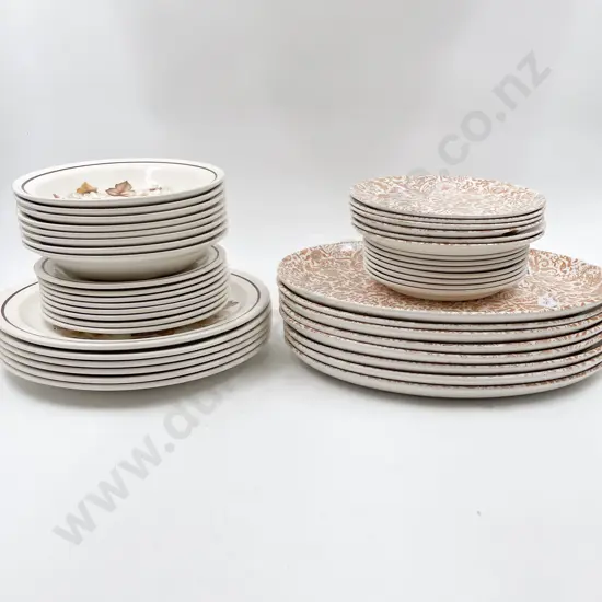 Quantity of Assorted NZ Ceramics etc