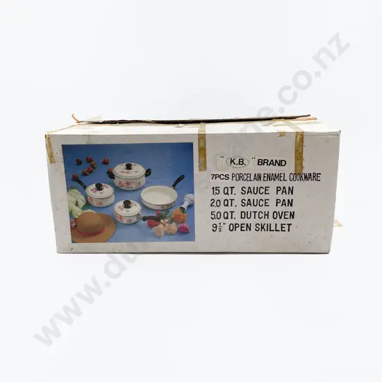 Boxed 7 Pce Porcelain Enamel Cookware Set