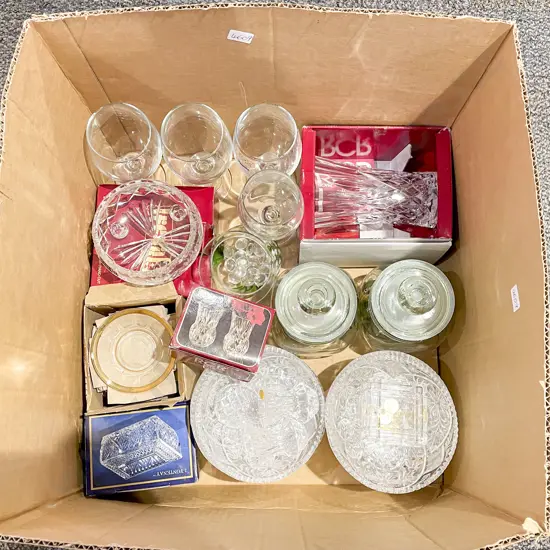 Quantity of Assorted Glassware